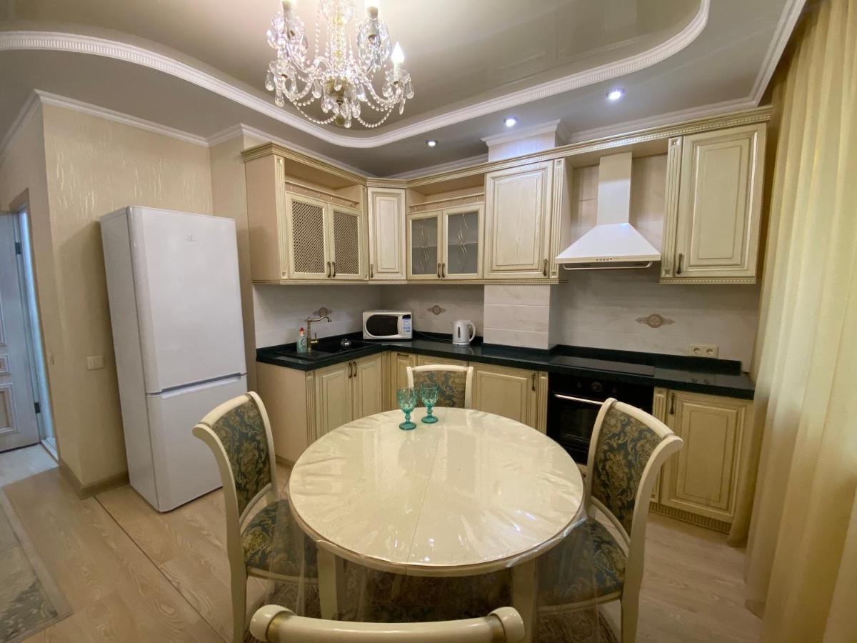 Luxury Apartment Near The Shopping Center Qazaqstan Астана Экстерьер фото